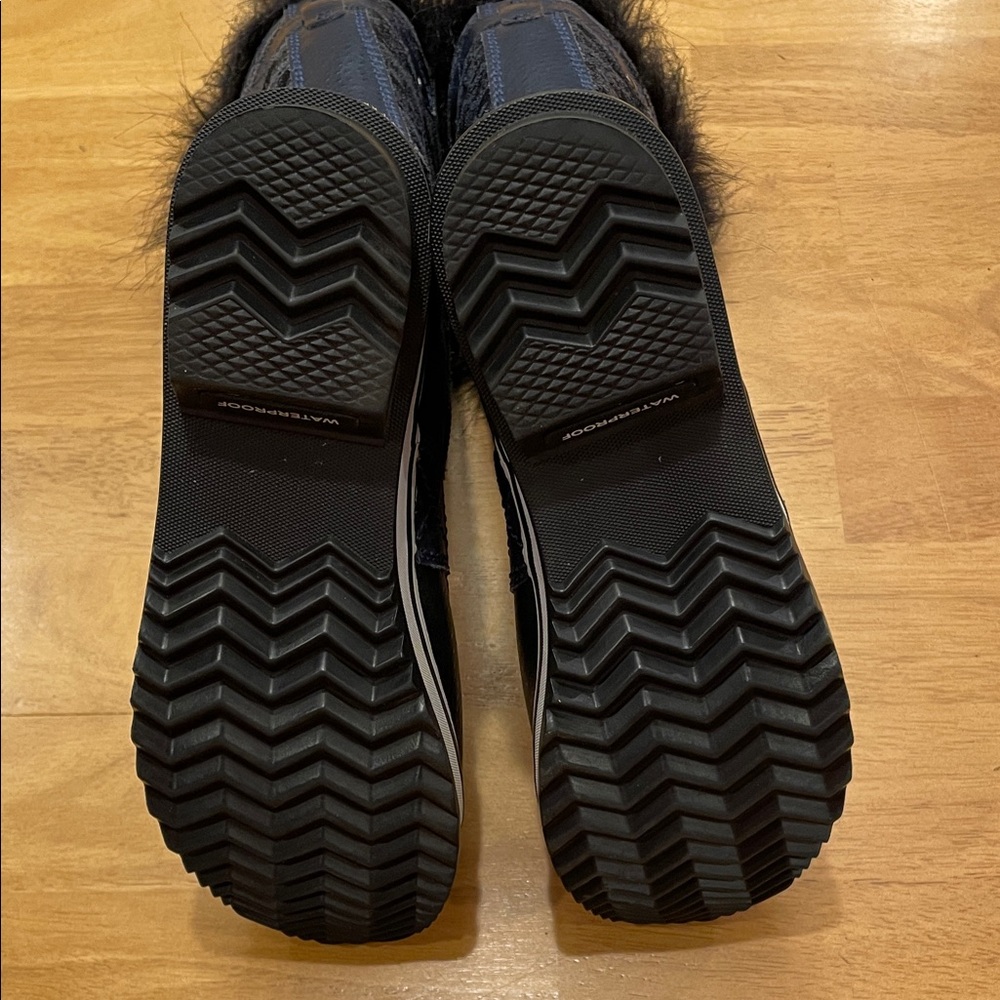 Sorel Navy Blue Black Faux Fur Lace Up Winter Boots Tan Laces Size 8 Waterproof - Picture 10 of 16